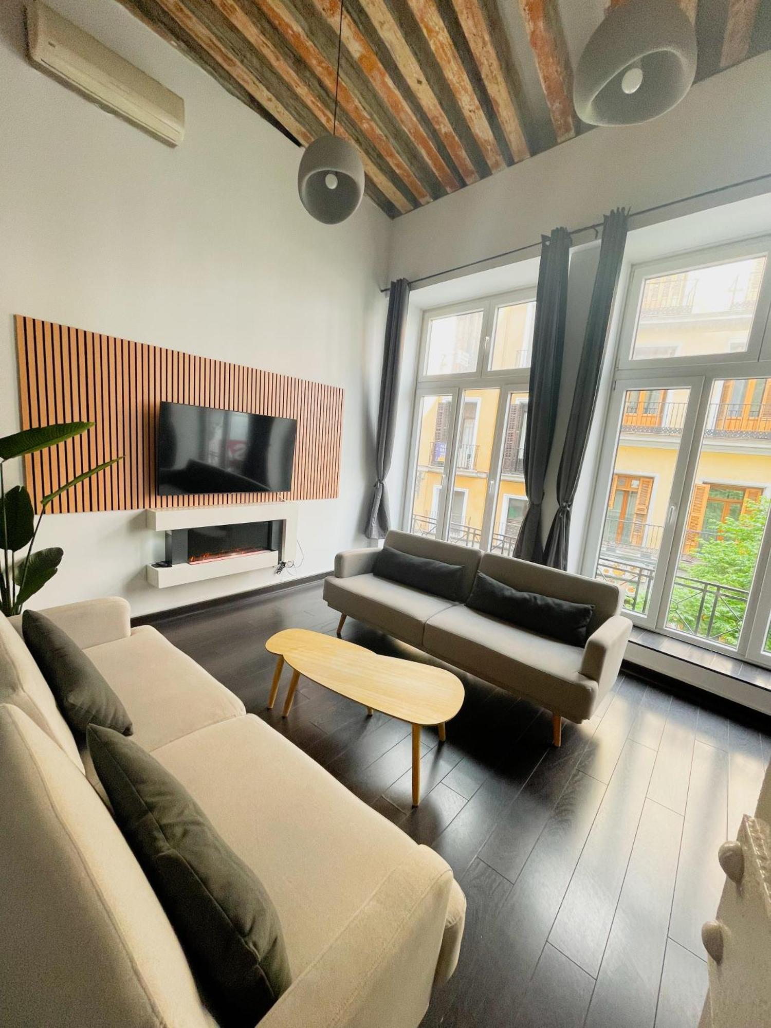 Carretas Duplex Exterior Derecha Apartman Madrid Kültér fotó