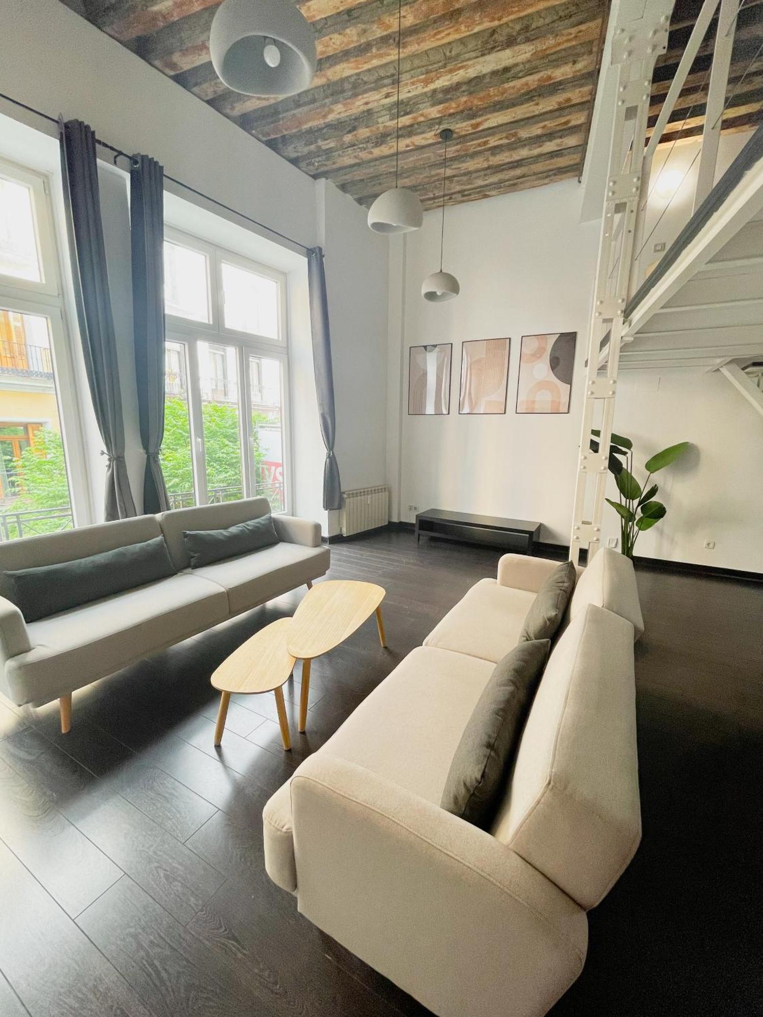 Carretas Duplex Exterior Derecha Apartman Madrid Kültér fotó